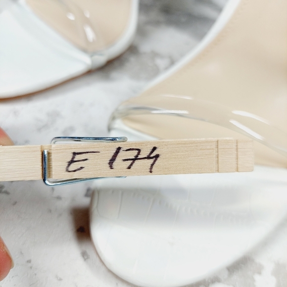 New Guess Felecia White Croc Print Heeled Buckle Strap Sandals E174 - Picture 12 of 12